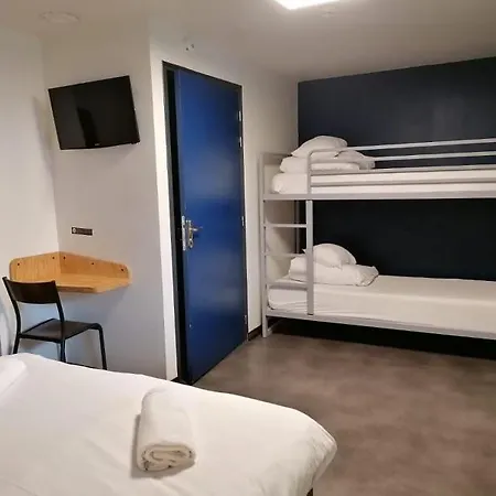 Eklo Otel *