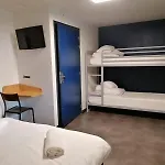 Eklo Hotel 2*