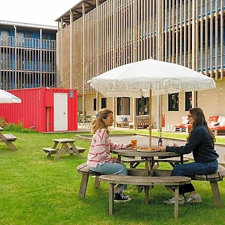Eklo Hotel 2*