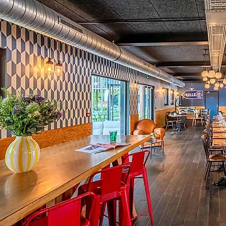 Hotel Eklo Lila