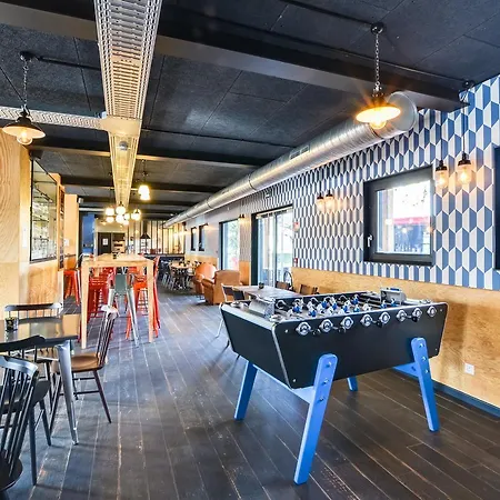 里尔艾克罗酒店 酒店